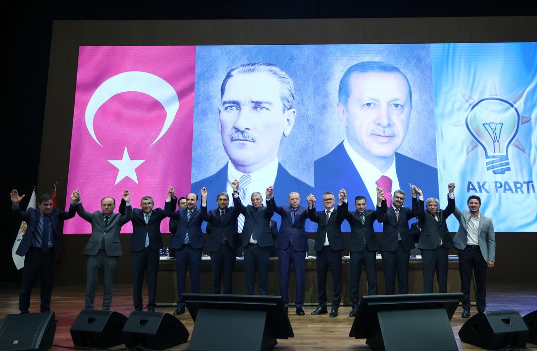 Son Dakika | Transferler devam ediyor: Diğer iki belediye AK partisine geçti! Başkan Erdoğan rozet giydi 4